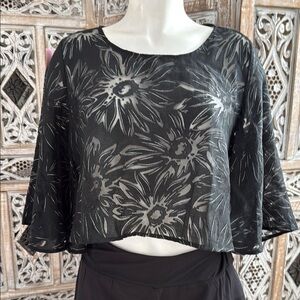 Caribbean Queen Black Boxy Crop Blouse with 3/4 Sleeves